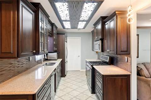 13502 Country Club Drive, Tavares FL - photo 9 of 45