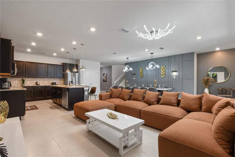 10 bedroom Single Family Residence at 4157 Lana Avenue, Windsor Island Residence Ph 3, Davenport — photo 5