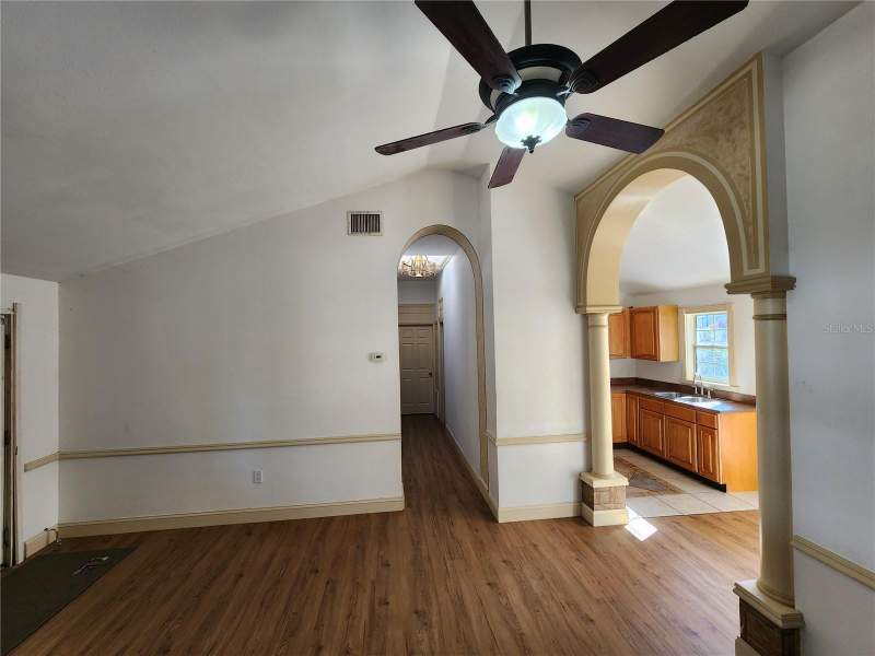 3 bedroom Single Family Residence at 804 BAMBI AVENUE, LITTLE WEKIWA ESTATES NO 1, ALTAMONTE SPRINGS — photo 4