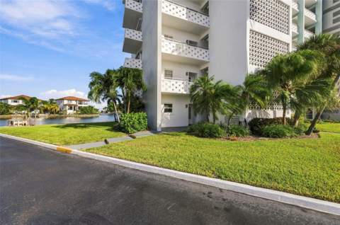 1365 Snell Isle Boulevard #1A, St Petersburg FL - photo 7 of 15
