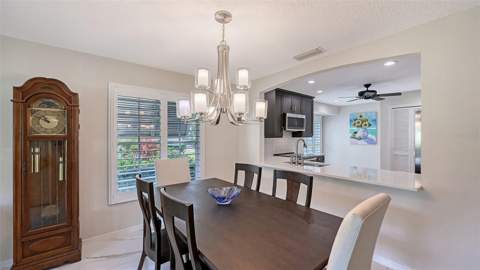 3814 Oakley Greene #27, Sarasota FL - photo 7 of 37