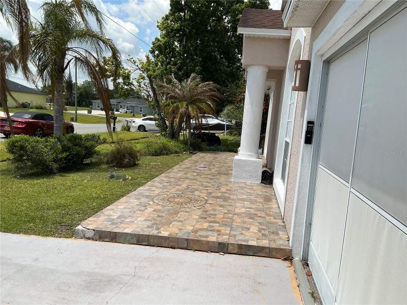 5 bedroom Single Family Residence at 823 OGNON COURT, POINCIANA VILLAGE 5 NBHD 1, KISSIMMEE — photo 2