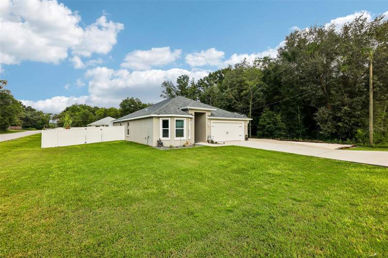 3 bedroom Single Family Residence at 12244 SE 86th Court, Belleview Ridge Estate, Belleview — photo 2
