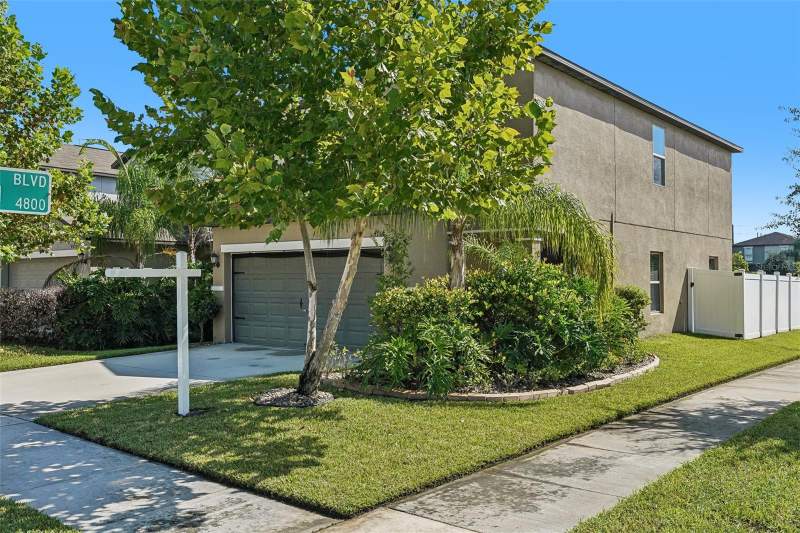 4 bedroom Single Family Residence at 4714 Ron Eddie Place, Touchstone Ph 5, Tampa — photo 3