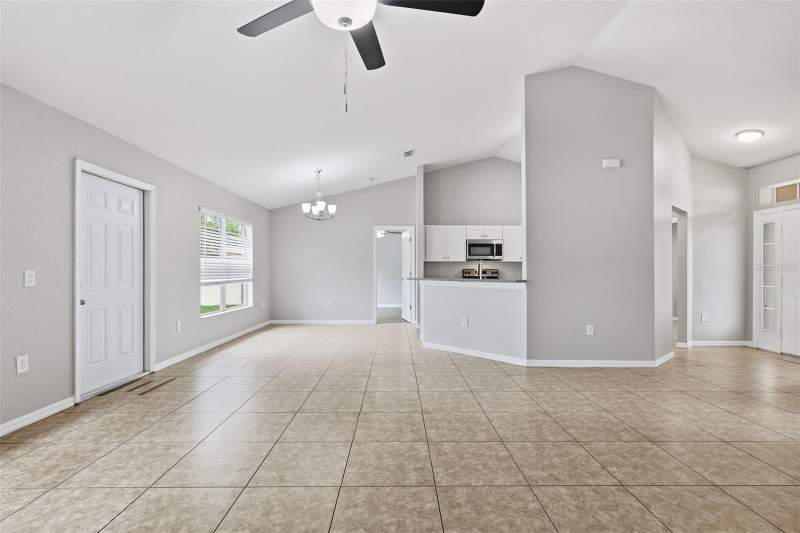 4 bedroom Single Family Residence at 2442 Ambassador Avenue, Spring Hill, Spring Hill — photo 3