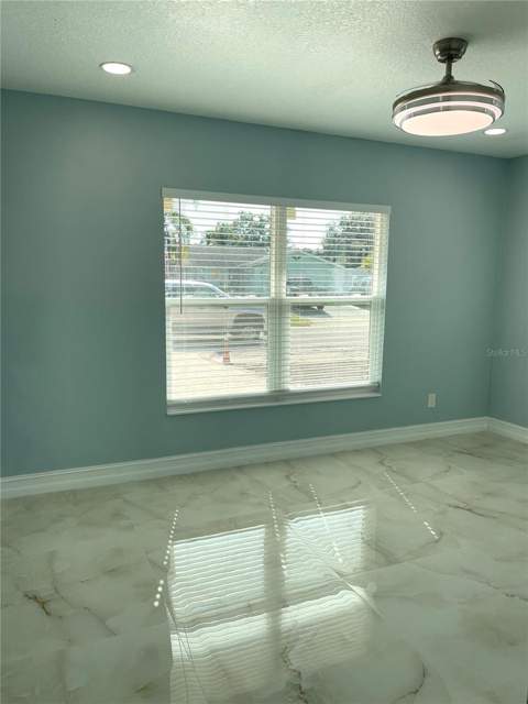 8503 Woodwick Court, Tampa FL - photo 13 of 23