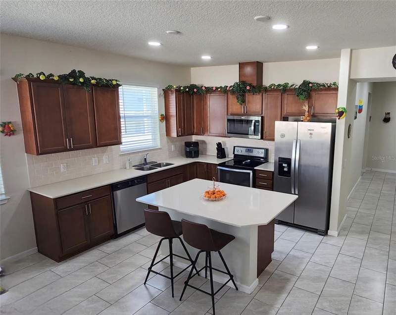 3 bedroom Half Duplex at 1823 Spring Shower Cir, Tohoqua Reserve, Kissimmee — photo 5