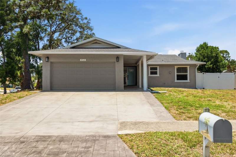 2 bedroom Single Family Residence at 4712 Simcoe Street, Pine Lake, Palm Harbor — photo 3