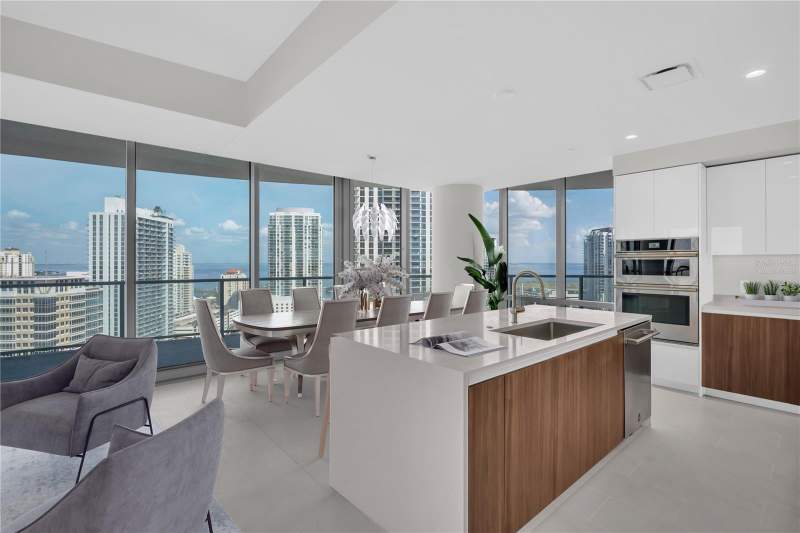 3 bedroom Condominium at 400 Central Avenue #2207, 400 Central, St Petersburg — photo 4