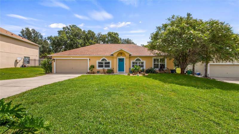 5 bedroom Single Family Residence at 1101 Myrtle Lake View Drive, Fruitland Park Glen Ph 01 02 & 03, Fruitland Park — photo 3