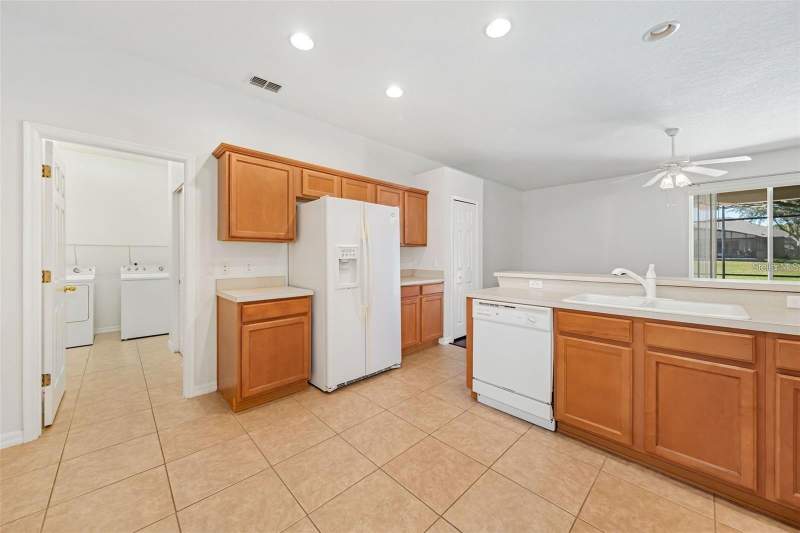 3 bedroom Single Family Residence at 9651 Old Marsh Court, North Shore At Lake Hart Prcl 03, Orlando — photo 2