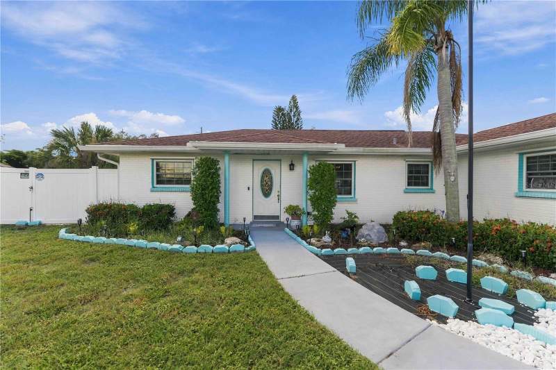 3 bedroom Single Family Residence at 7221 8th Avenue Loop, Village Estates, Bradenton — photo 3