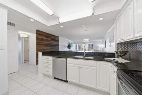 830 S Gulfview Boulevard #604, Clearwater Beach FL - photo 12 of 36
