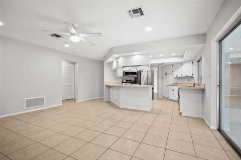 504 Bamboo Court, Tarpon Springs FL - photo 11 of 34