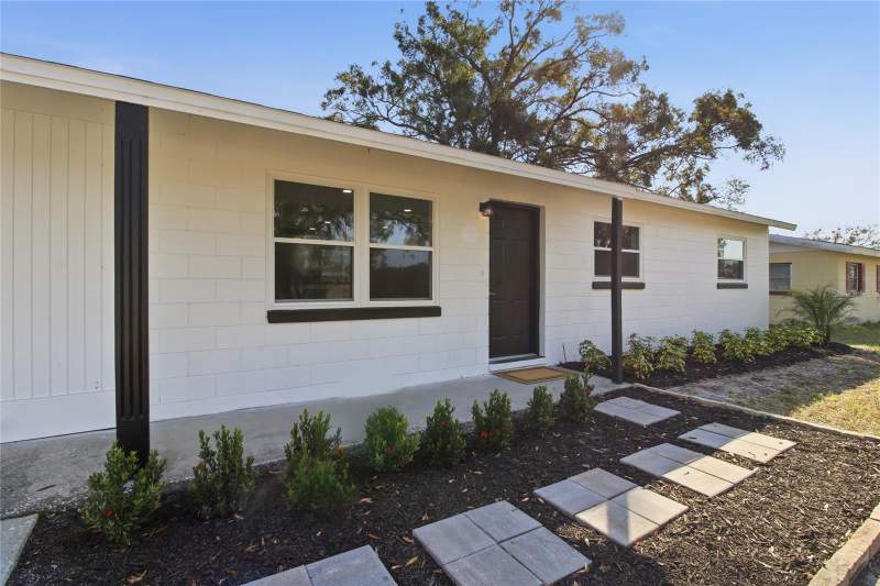 4 bedroom Single Family Residence at 2575 Edmond Circle, Sun Acres, Auburndale — photo 2