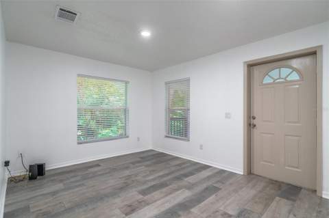 497 W Beresford Road, Deland FL - photo 8 of 44