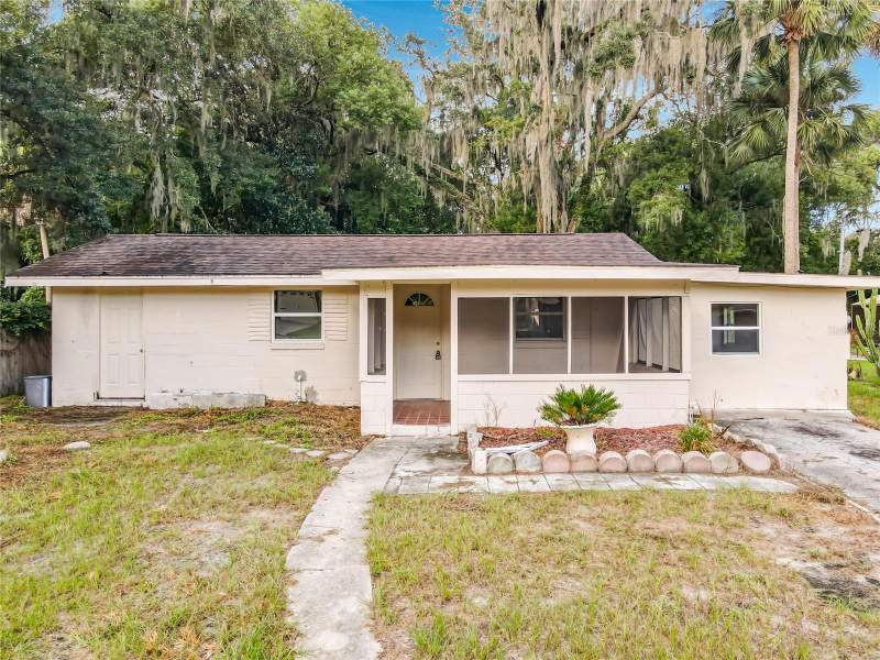 2 bedroom Single Family Residence at 318 S Massachusetts Avenue, Euclid Heights, Deland — photo 2