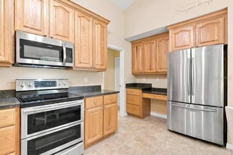 81 Golfview Circle, Umatilla FL - photo 9 of 50