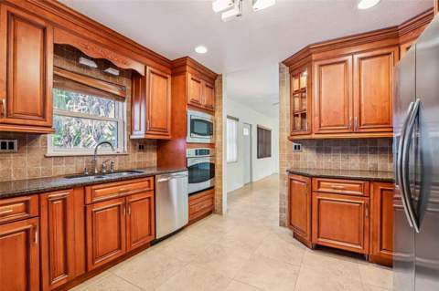 215 S West Shore Boulevard, Tampa FL - photo 17 of 42