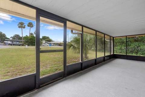 1404 E Alfred Street, Tavares FL - photo 10 of 40