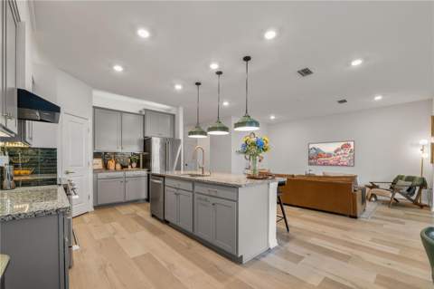 13166 Brookside Moss Drive, Riverview FL - photo 10 of 50
