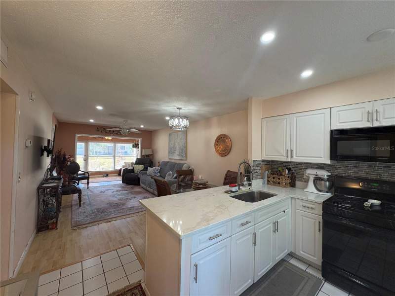 2 bedroom Villa at 1606 Flint Drive, Mission Hills Condo, Clearwater — photo 4