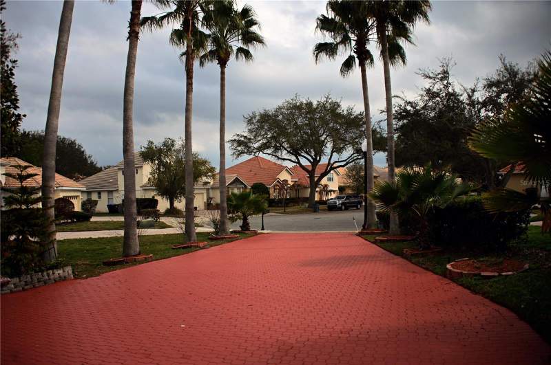 4 bedroom Single Family Residence at 8800 Oak Landings Court, Heritage Bay Drive Phillips Flr, Orlando — photo 3