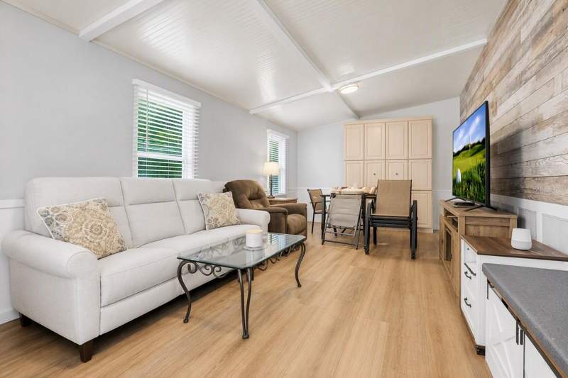 1 bedroom Manufactured Home at 10933 Brown Pelican Circle, Corkscrew Woodlands, Estero — photo 4