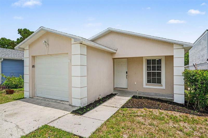 3 bedroom Single Family Residence at 23110 Dover Drive, Lake Padgett Estates East, Land O Lakes — photo 2