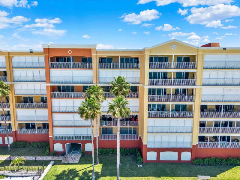 2 bedroom Condominium at 16450 Gulf Boulevard #763, Tides Beach Club Condo, North Redington Beach — photo 2