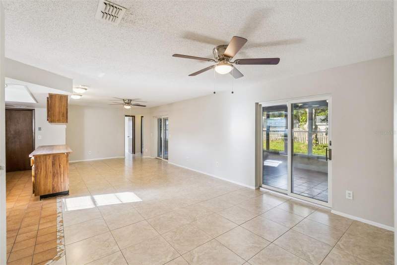 3 bedroom Single Family Residence at 1830 Gladiolas Drive, Garden Lake Estates Unit 1, Winter Park — photo 2