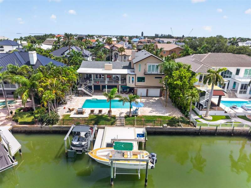 4 bedroom Single Family Residence at 113 7th Street, Tierra Verde Unit 1 1st Rep, St Petersburg — photo 5