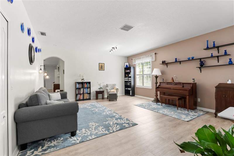 4 bedroom Single Family Residence at 8121 Brinegar Circle, Richmond Place Ph 4, Tampa — photo 4