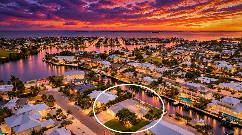 3 bedroom Single Family Residence at 517 71st Street, Bay Palms Add, Holmes Beach — photo 5