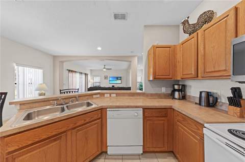 114 Summer Place Loop, Clermont FL - photo 17 of 65