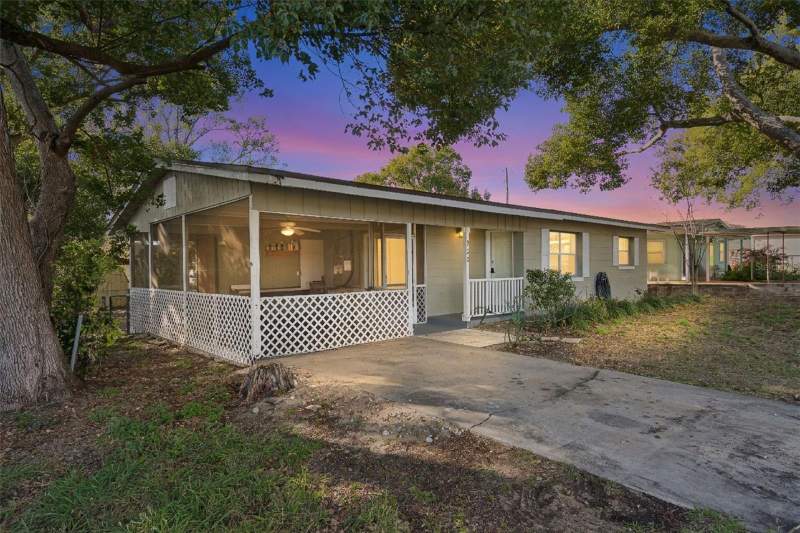 3 bedroom Single Family Residence at 902 S Galena Avenue, Minneola Tower Ridge Sub, Minneola — photo 2