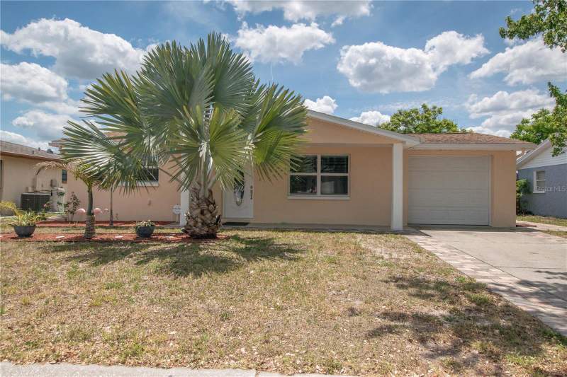 3 bedroom Single Family Residence at 7130 Castanea Drive, Regency Park, Port Richey — photo 2