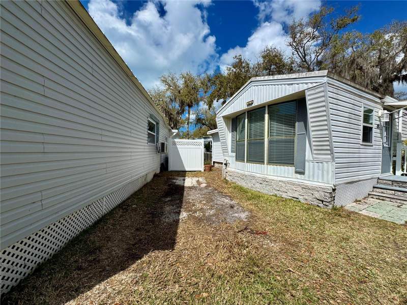 2 bedroom Manufactured Home at 15010 113th Avenue #48, Coquina Cove Residents Inc Co-Op, Largo — photo 4