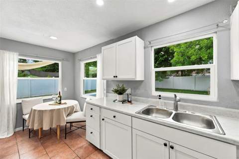 6726 12th Street, St Petersburg FL - photo 12 of 35