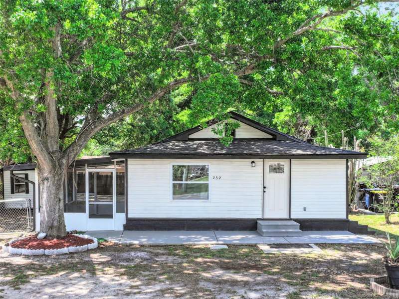 3 bedroom Single Family Residence at 232 NOXON STREET, HAZEL CREST, AUBURNDALE — photo 1