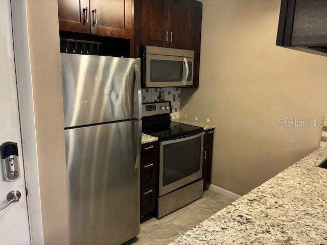 2 bedroom Condominium at 3806 N Oak Drive #V21, Fair Oaks South Two A Condomin, Tampa — photo 3