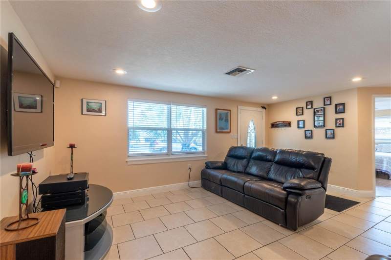 3 bedroom Single Family Residence at 7130 Castanea Drive, Regency Park, Port Richey — photo 4