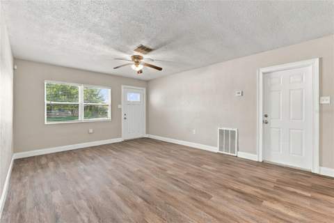 4280 70th Avenue, Pinellas Park FL - photo 6 of 33