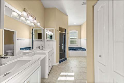 5592 NE 61st Avenue Road, Silver Springs FL - photo 12 of 47
