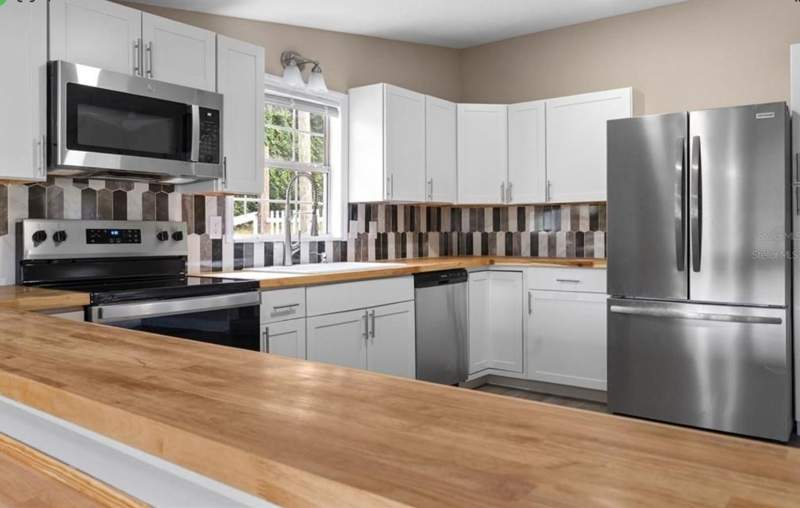 2 bedroom Single Family Residence at 15375 SE 64th Place, Dounelis Clark, Ocklawaha — photo 3