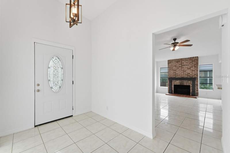 4 bedroom Single Family Residence at 39 Chip Court, Poinciana Village 01 Neighborhood 03 South, Kissimmee — photo 3