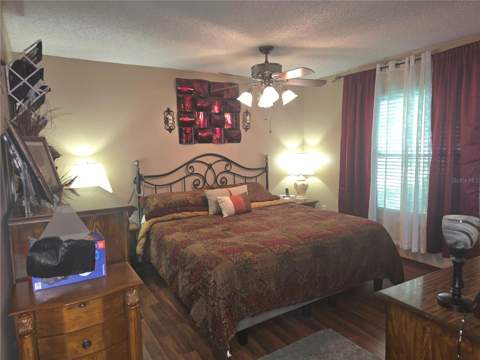 7051 Vallejo Way, New Port Richey FL - photo 8 of 24