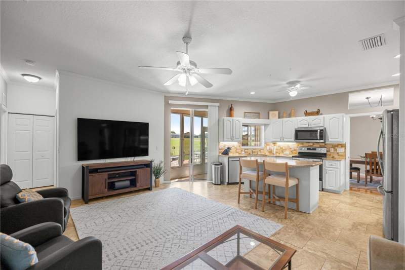 2 bedroom Single Family Residence at 2081 NW 58th Court, Ocala Palms, Ocala — photo 4