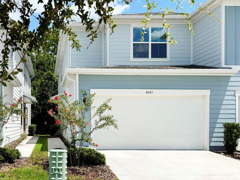 4581 SPARKLING SHELL AVE home for sale in Cypress Cay