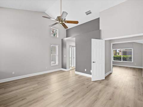 1302 Henry Avenue, Spring Hill FL - photo 22 of 63